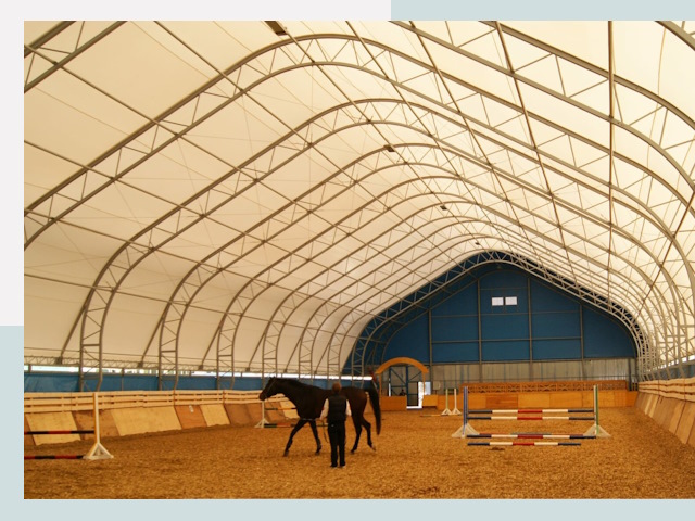 Строительство конных манежей в Вязниках